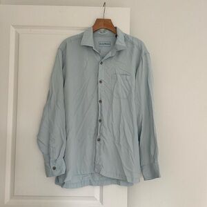 Tommy Bahama men’s light blue lightweight silk blend button shirt top size LARGE